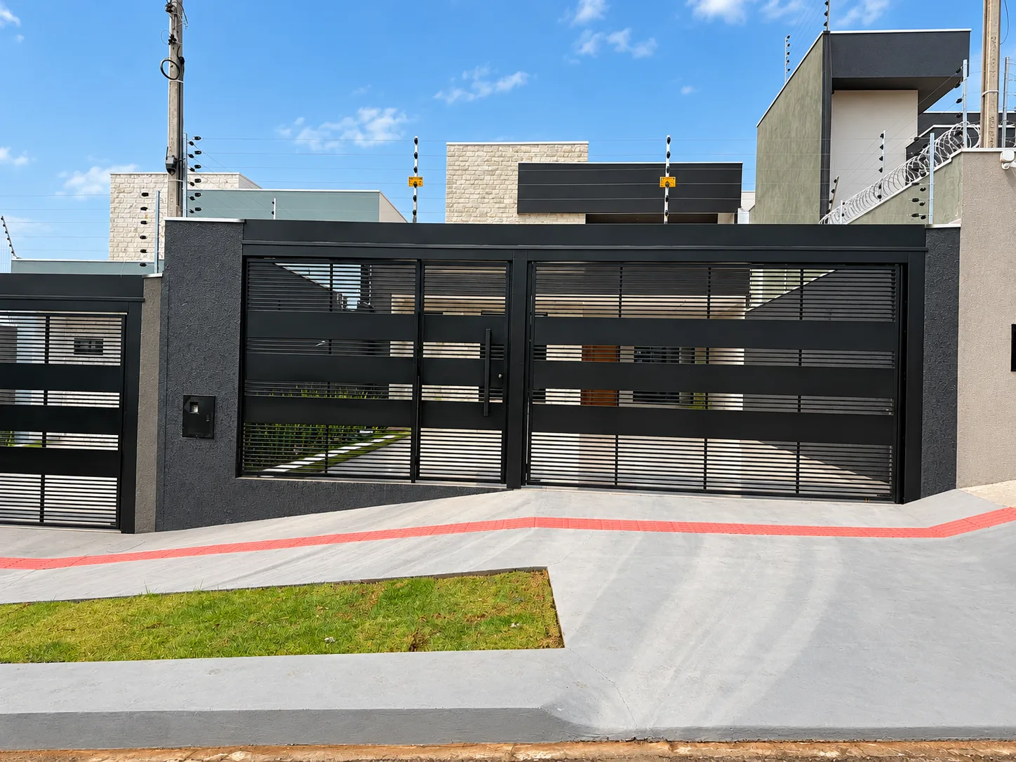 Casa 3 quartos, 290 m² à venda em Jardim Freitas, Maringá #1184 - foto 1