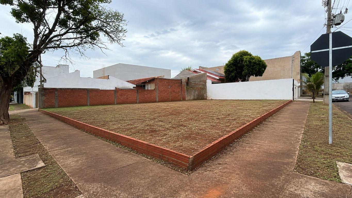 Terreno, 220 m² à venda em Jardim Rebouças, Maringá #1007 - foto 3
