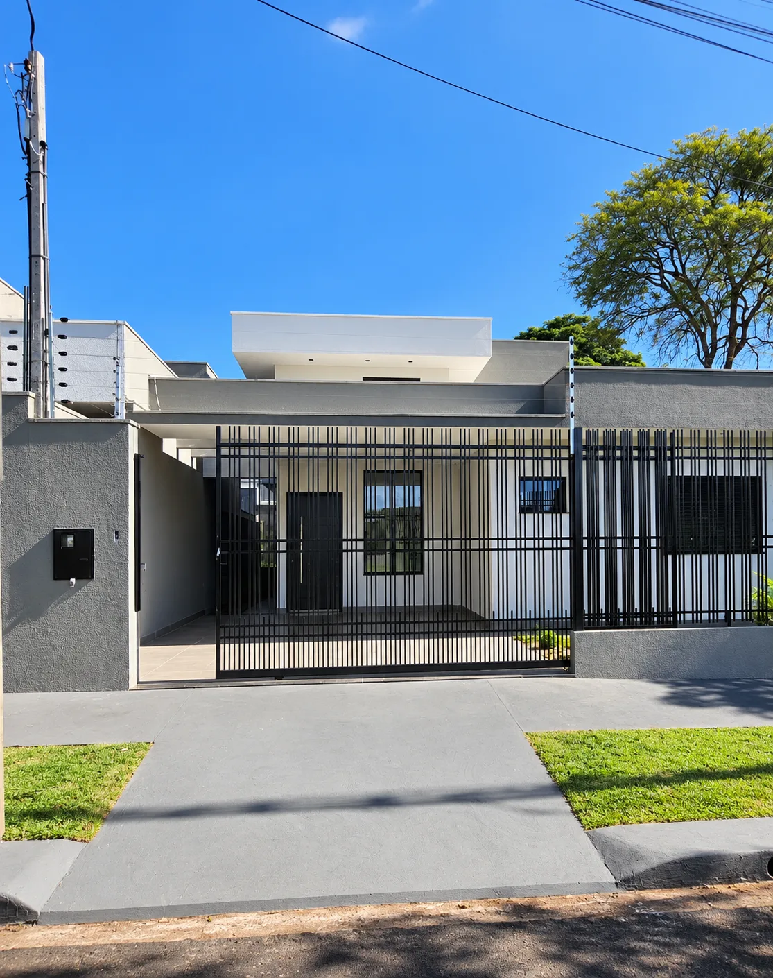 Casa 3 quartos, 216 m² à venda em Jardim Thaís, Maringá #1134 - foto 1