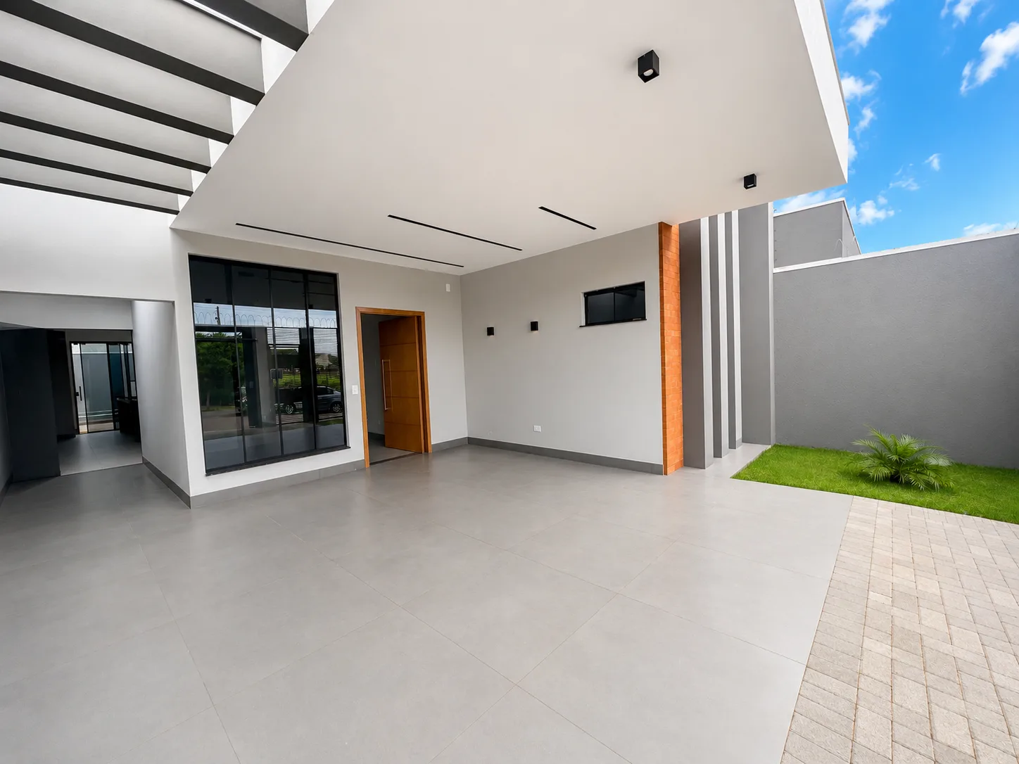 Casa 3 quartos, 200 m² à venda em Jardim Mediterrâneo #1051 - foto 1
