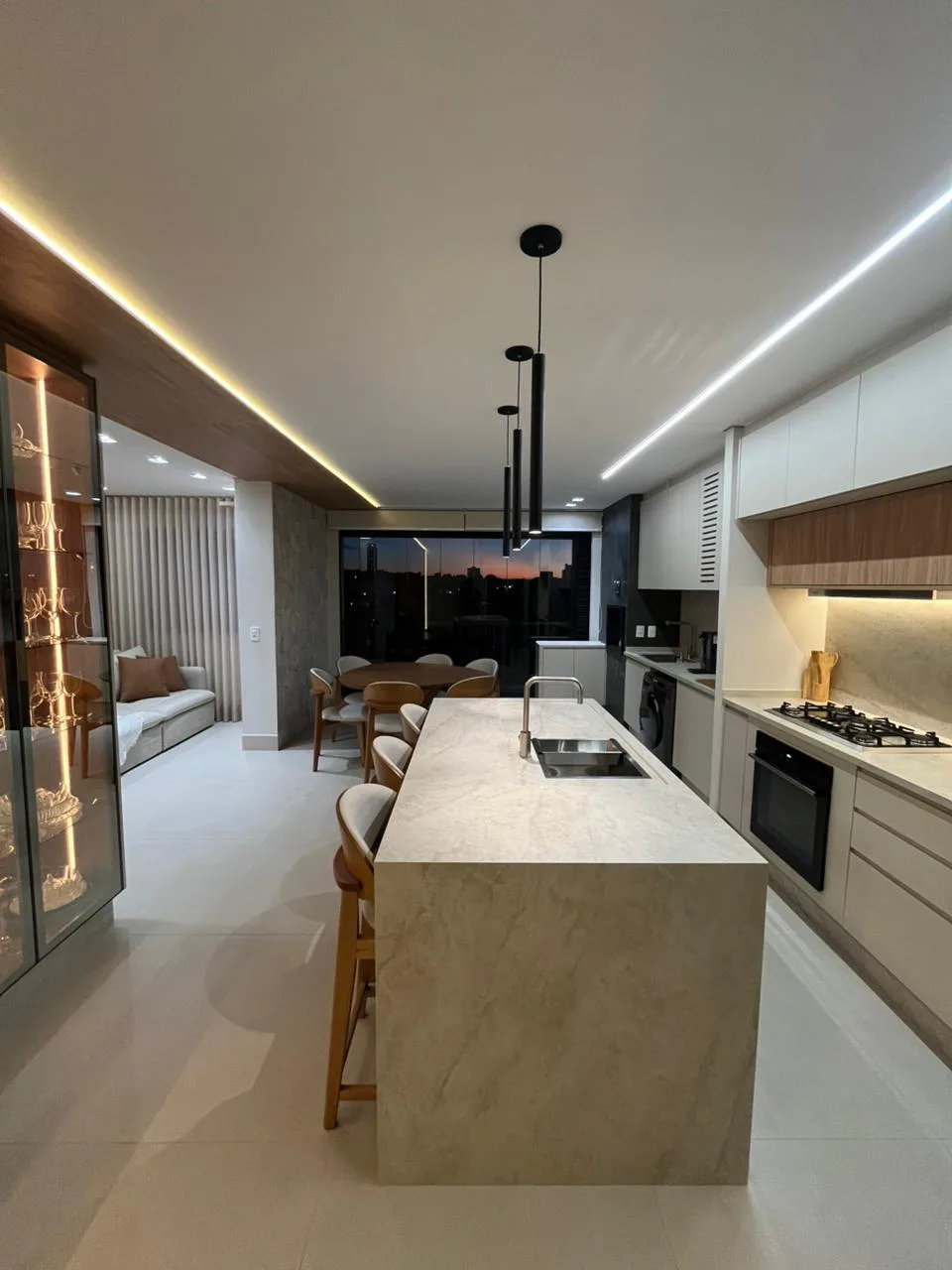 Apartamento 2 quartos, 72 m² à venda em Zona 07, Maringá #1180 - foto 1
